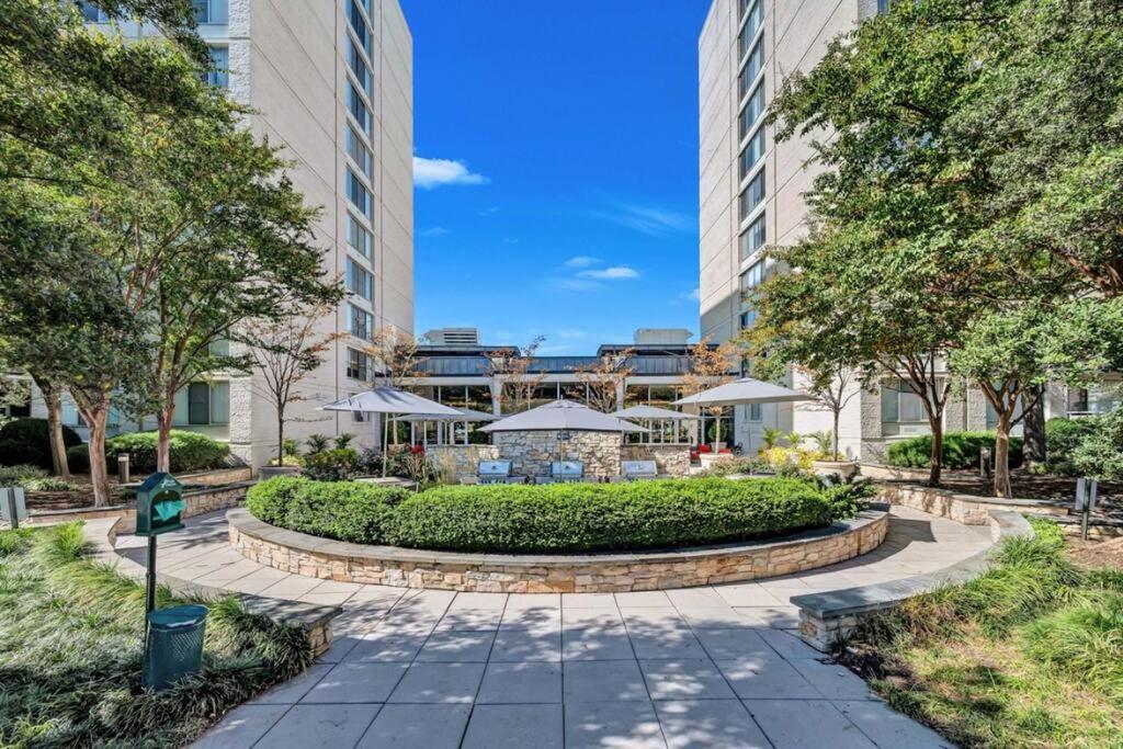 Elegant Apartment W Views At Crystal City Arlington Ngoại thất bức ảnh