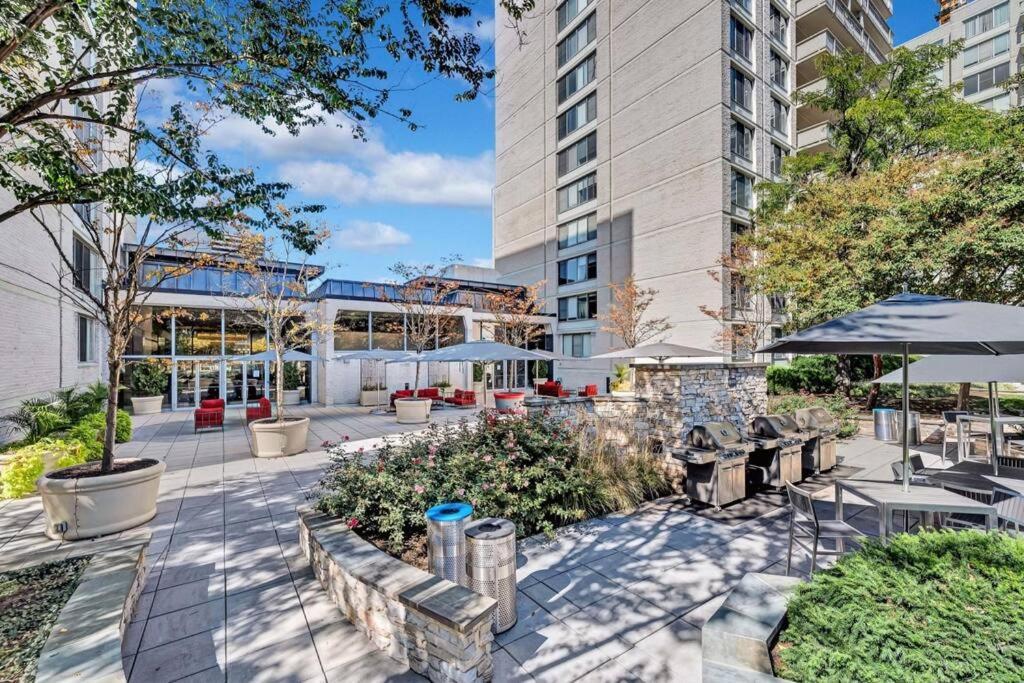 Elegant Apartment W Views At Crystal City Arlington Ngoại thất bức ảnh